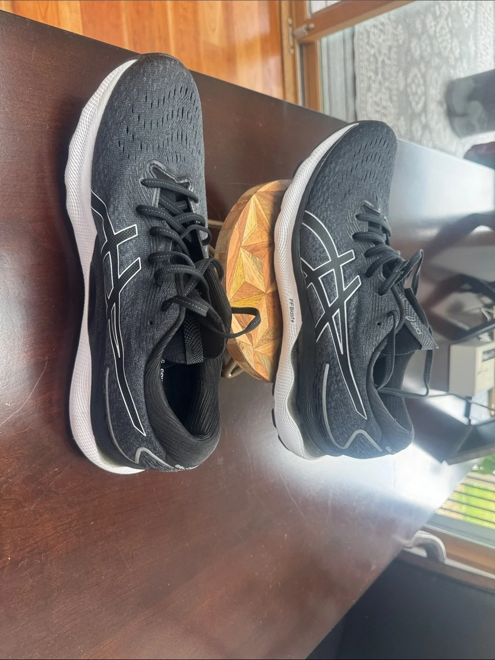 N/A comfortable black
